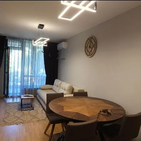 Aspen Luxury A005 Razlog